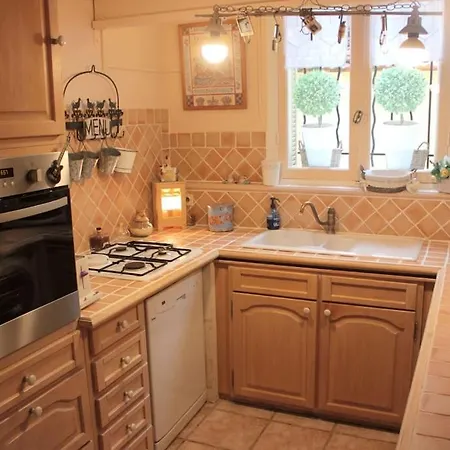 Charming In Sur Apartment